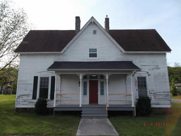 1 Magnolia St, Niota, TN 37826 