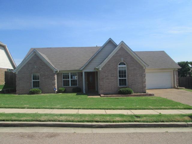 9190 Loganberry Ln, Cordova, TN 38016 