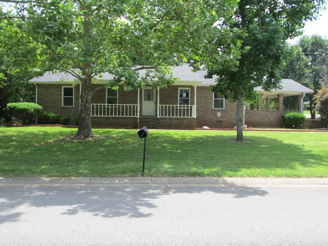 1809 Redbud Dr, Murfreesboro, TN 37128 