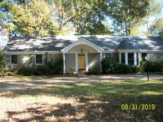 526 Saint Nick Dr, Memphis, TN 38117 