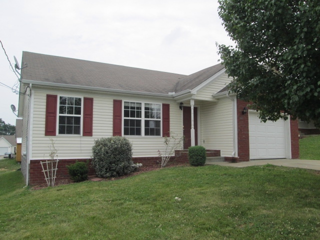 3038 Ace Wintermeyer Dr, Lavergne, TN 37086 