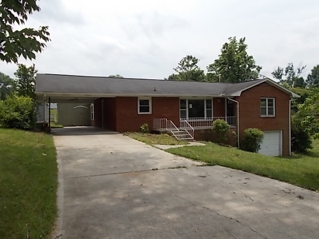 914 E Elm St, La Follette, TN 37766 