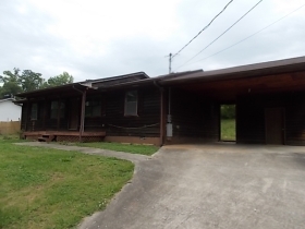 126 Stubbs Rd, Oliver Springs, TN 37840 