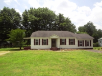 40 Central Ave, Savannah, TN 38372 