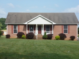 2820 Groves Ln, Portland, TN 37148 