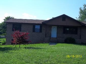 622 Valley View St, Seymour, TN 37865 