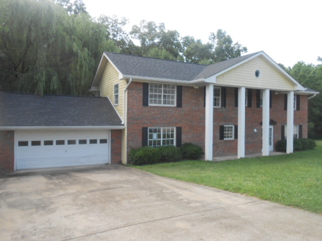 7445 Summertown Ct, Chattanooga, TN 37421 