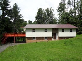 204 Laurie Ave, Jonesborough, TN 37659 