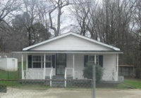 1389 Cumberland St, Dyersburg, TN 38024 