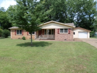 129 Meadowbrook Dr, Jackson, TN 38301 