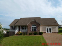 7104 Beard Ct, La Vergne, TN 37086 