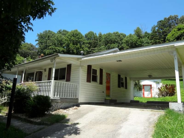 207 Ross Cir, Rogersville, TN 37857 