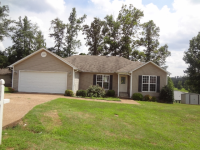 16 Jason Dr, Jackson, TN 38305 