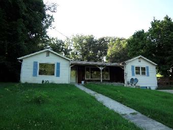 1718 Rock Springs Rd, Kingsport, TN 37664 