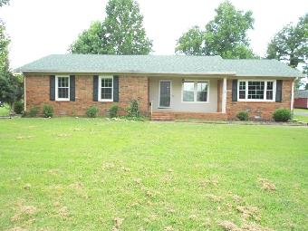 1041 Jackson Drive, Pulaski, TN 38478 