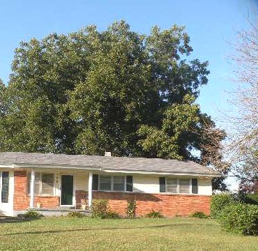 129 Holiday Drive, Jackson, TN 38305 
