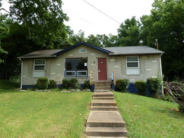204 Lucky Dr, Nashville, TN 37211 