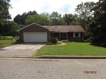 225 James Rd, Bolivar, TN 38008 