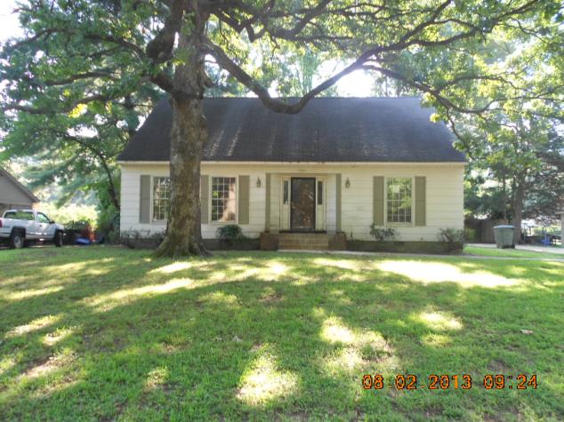 2860 Suesand Dr., Memphis, TN 38128 