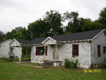 917 Gary St NW, Cleveland, TN 37311 