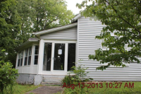 702 1/2 Clinton St, Harriman, TN 37748 