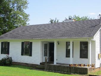 800 Summer Hill Ln, La Vergne, TN 37086 