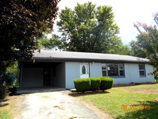 825 Cave Street, Morristown, TN 37813 