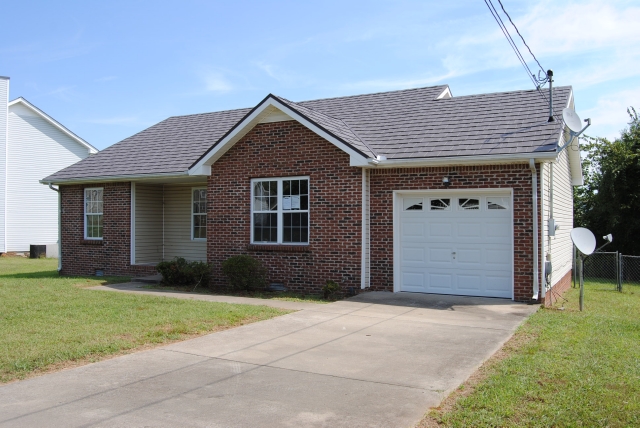 3713 Heather Dr, Clarksville, TN 37042 