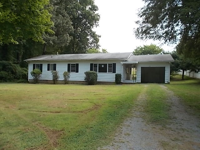 122 Lake Ct, Friendsville, TN 37737 