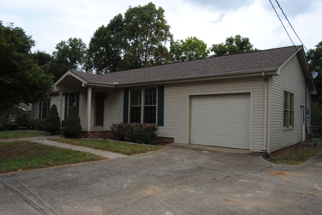 291 Rossview Rd, Clarksville, TN 37043 