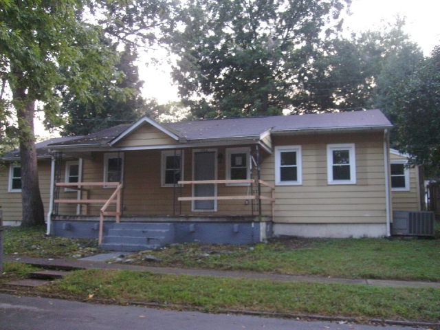 1706 Turner St, Old Hickory, TN 37138 