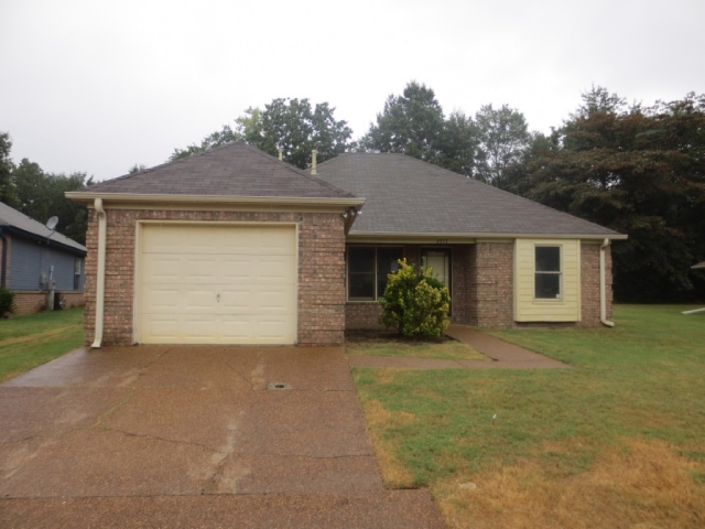 2717 Bay Pointe Cir N, Memphis, TN 38128 