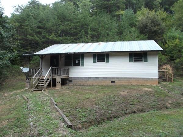 519 Cane Creek Mountain Rd, Tellico Plains, TN 37385 