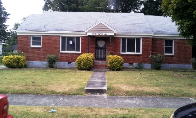 3086 Crump Ave, Memphis, TN 38112 