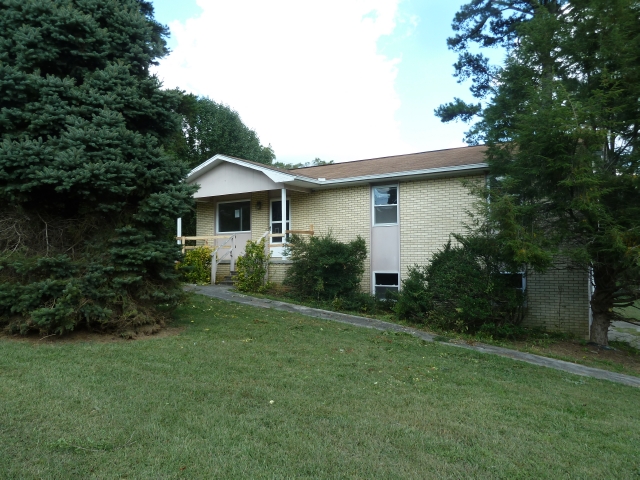 6520 Greenwood Road, Knoxville, TN 37918 