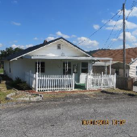 554 4th St, Newport, TN 37821 