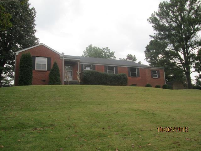 733 Everett Drive, Clarksville, TN 37040 