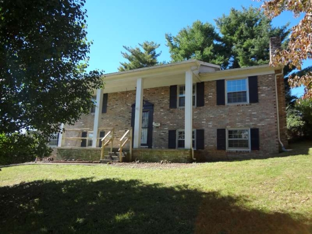 904 Fain Ave, Kingsport, TN 37660 