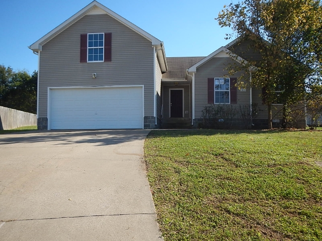 167 Appellate Ct, Clarksville, TN 37042 