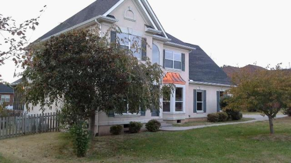 1611 Hollister Dr, Alcoa, TN 37701 