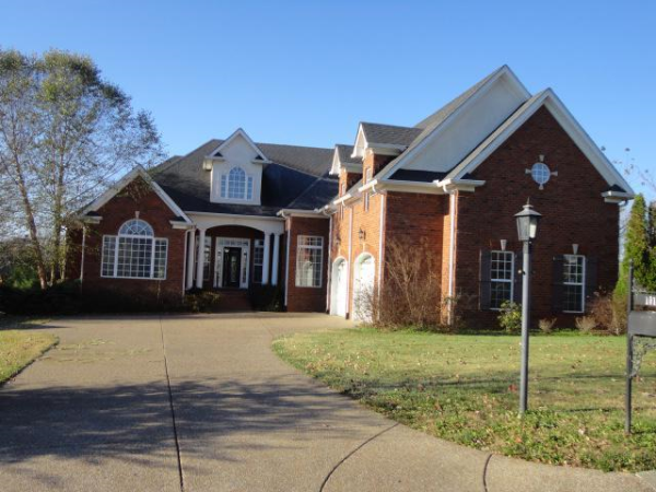 1018 Whispering Wind Ln, Hendersonville, TN 37075 