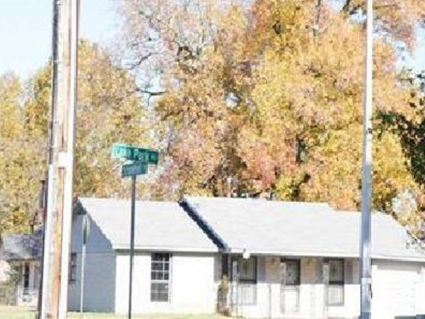 2743 Lake Park Road, Memphis, TN 38127 