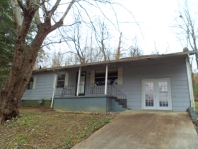145 South St, Jacksboro, TN 37757 