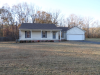 227 Hidden Valley Cir, Lexington, TN 38351 