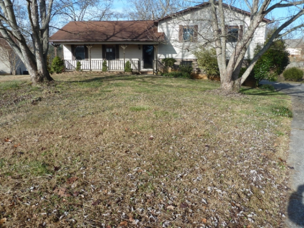 612 Stonecrest Dr, Maryville, TN 37804 