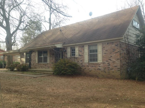 1541 Woodhaven St, Humboldt, TN 38343 