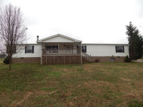 261 Hopewell Rd, Bradyville, TN 37026 