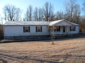 10019 Blackberry Branch Rd, Bon Aqua, TN 37025 