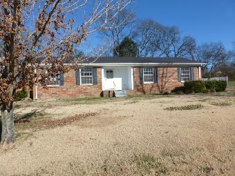 131 Lynn Dr, Gallatin, TN 37066 