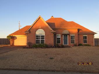 8262 Whispering View Dr, Memphis, TN 38125 